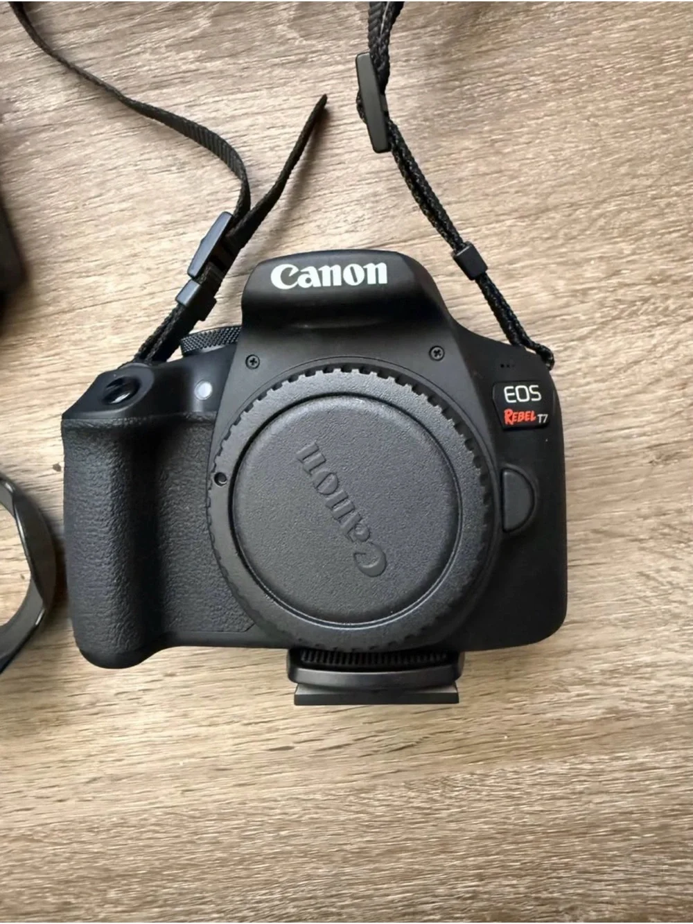Canon DSLR Camera Kit in Black with Tripod, Lens, Flash & Accessories